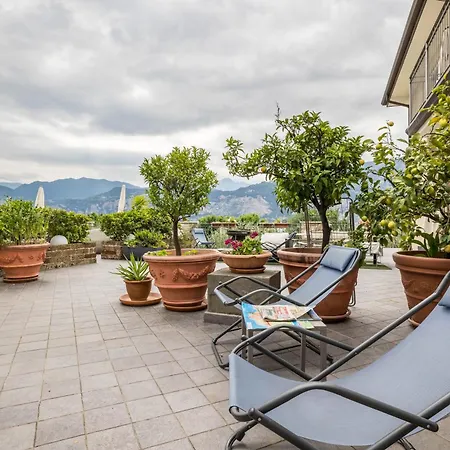 Mono Vista Lago Treccani Apartmán Malcesine